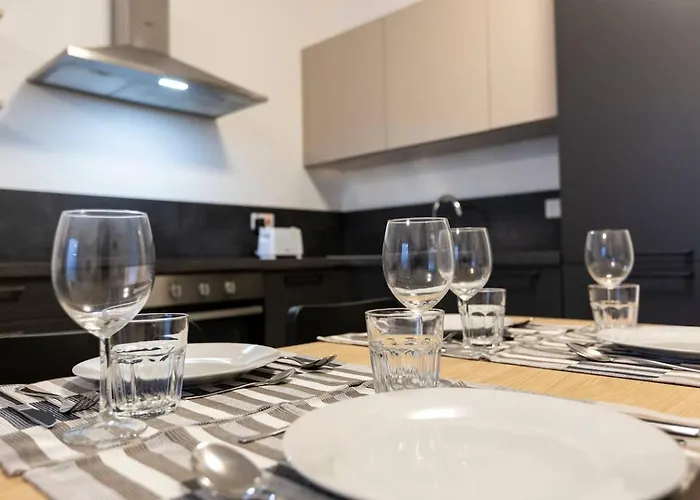 Apartment Beautiful Penthouse 1br *