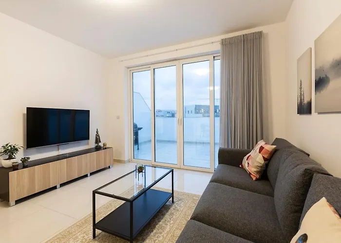 Apartment Beautiful Penthouse 1br Ta Xbiex