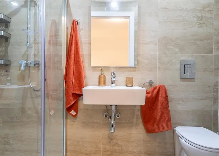 Beautiful Penthouse 1br